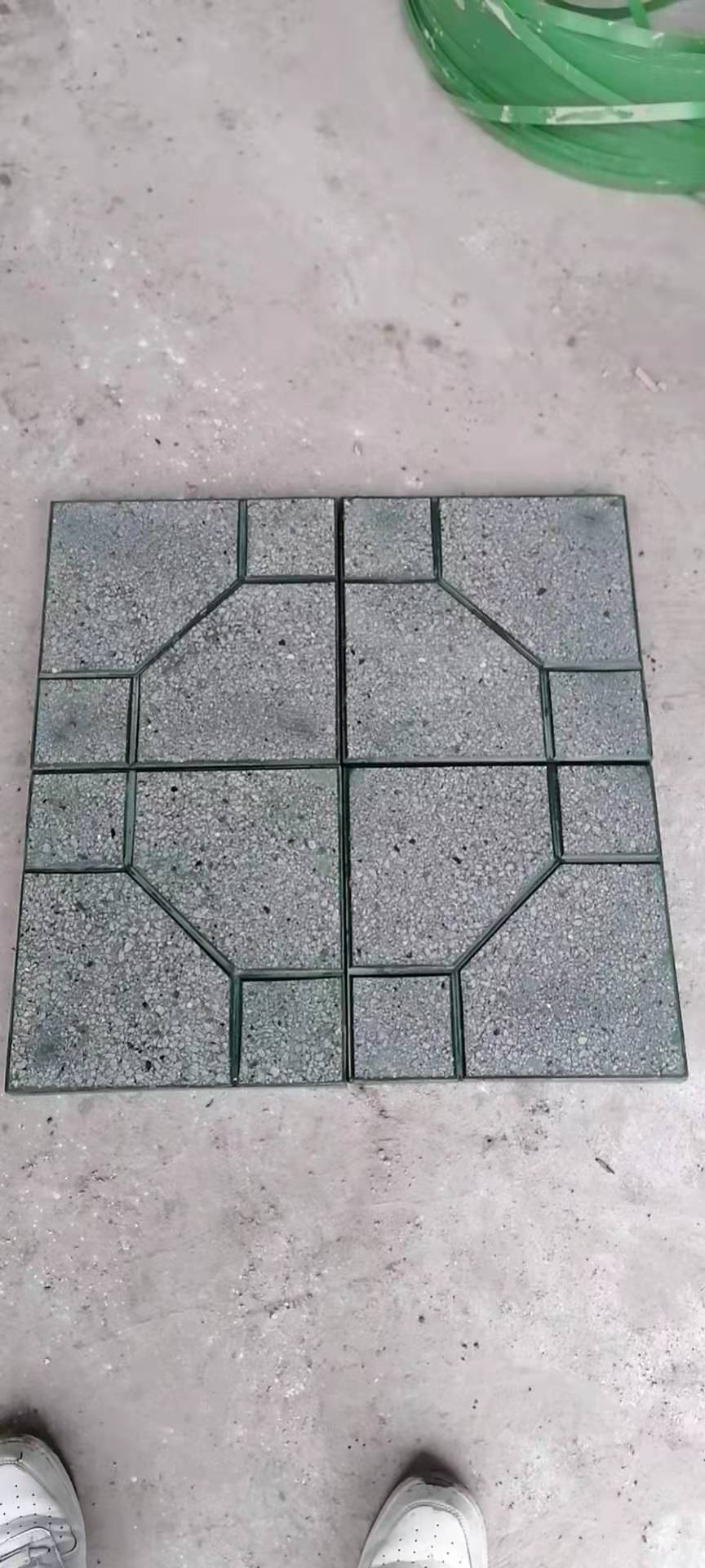 绿磨石图.jpg